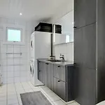 בית נופש Pool Activity House For 14 People *