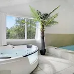 בית נופש Pool Activity House For 14 People