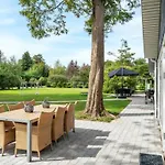 Pool Activity House For 14 People Bøtø By